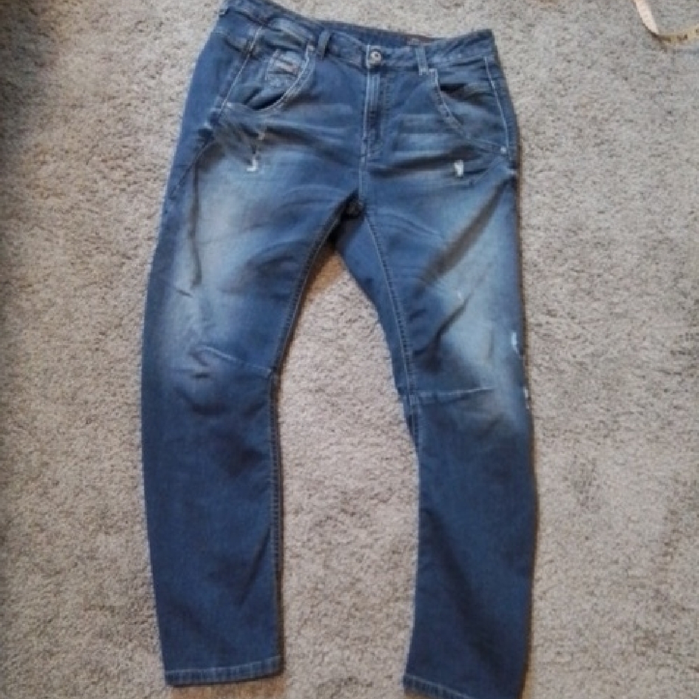 Diesel Fayza Jogger/boyfriend Style Distrssed Jeans